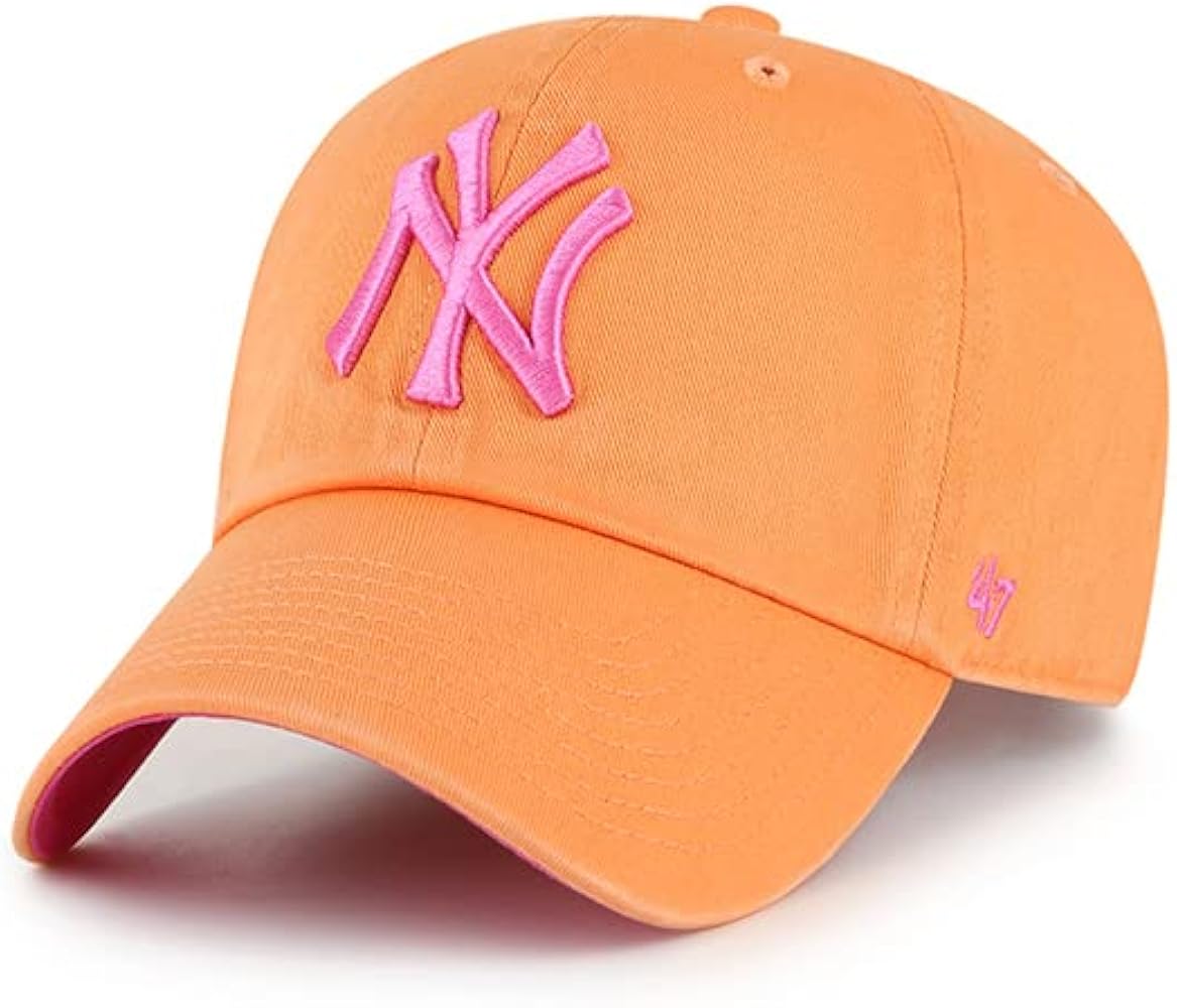 Trendy New York Yankees Womens Caps: Adjustable & Fashionable MLB Hats