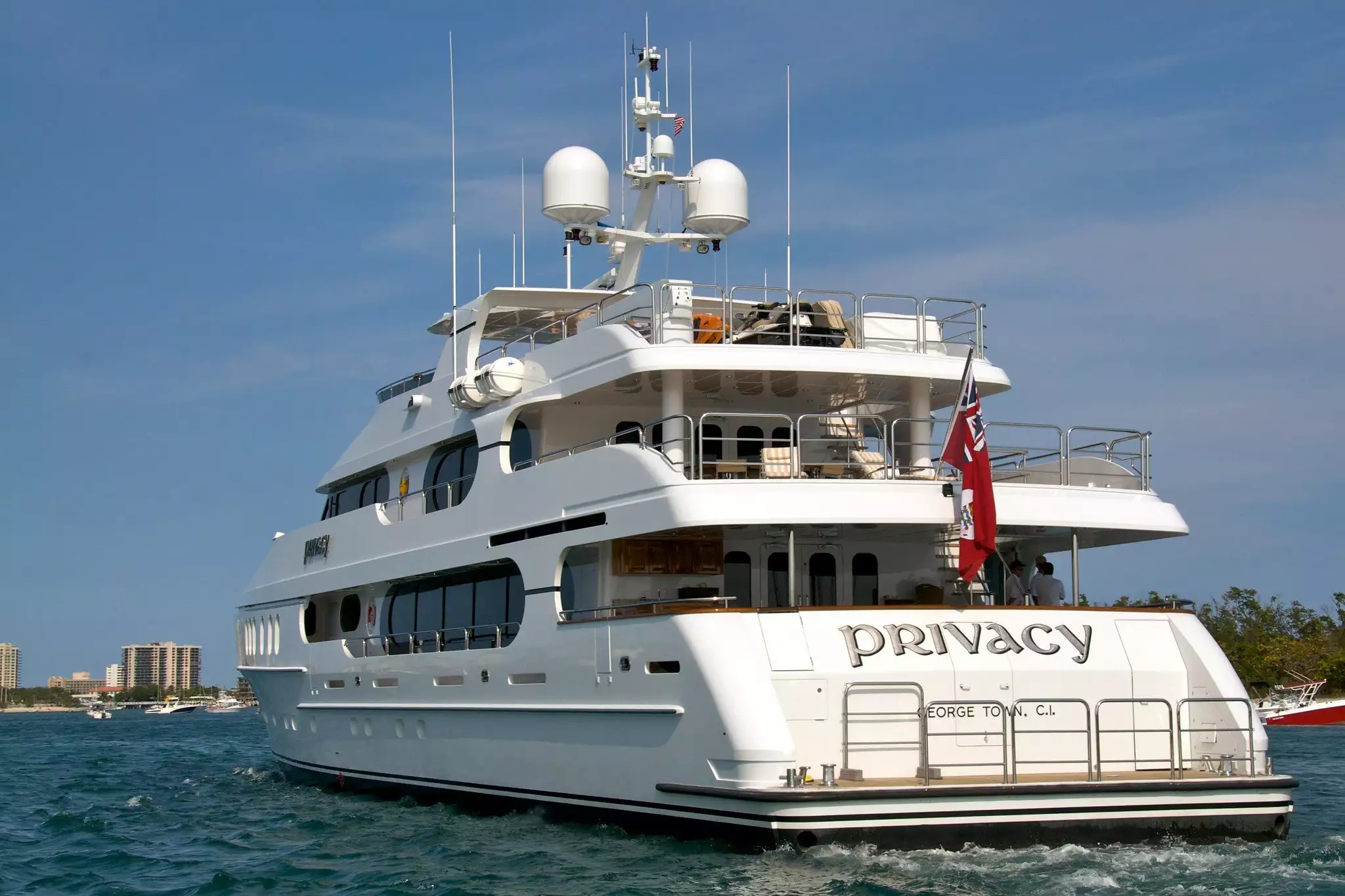 Privacy Yacht: The Ultimate in Luxury and Seclusion for Charter