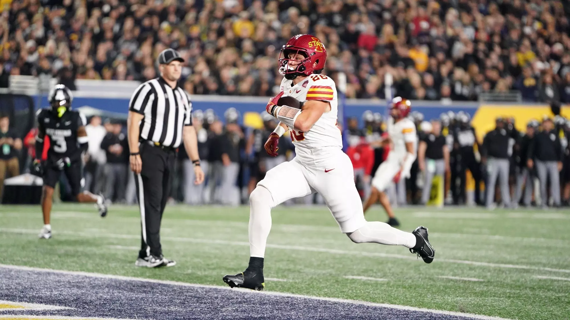 Javon Daniels: Former Washington & Iowa State Cornerback Shaping Jaydens Future