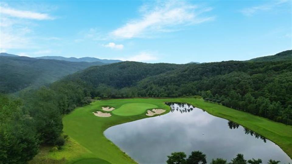 Seowon Hills at Seowon Valley Country Club: A Golfers Ultimate Retreat