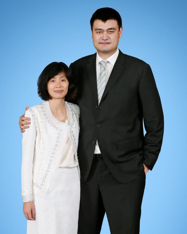 All about Yao Ming wife height: The real story of Ye Lis impressive stature