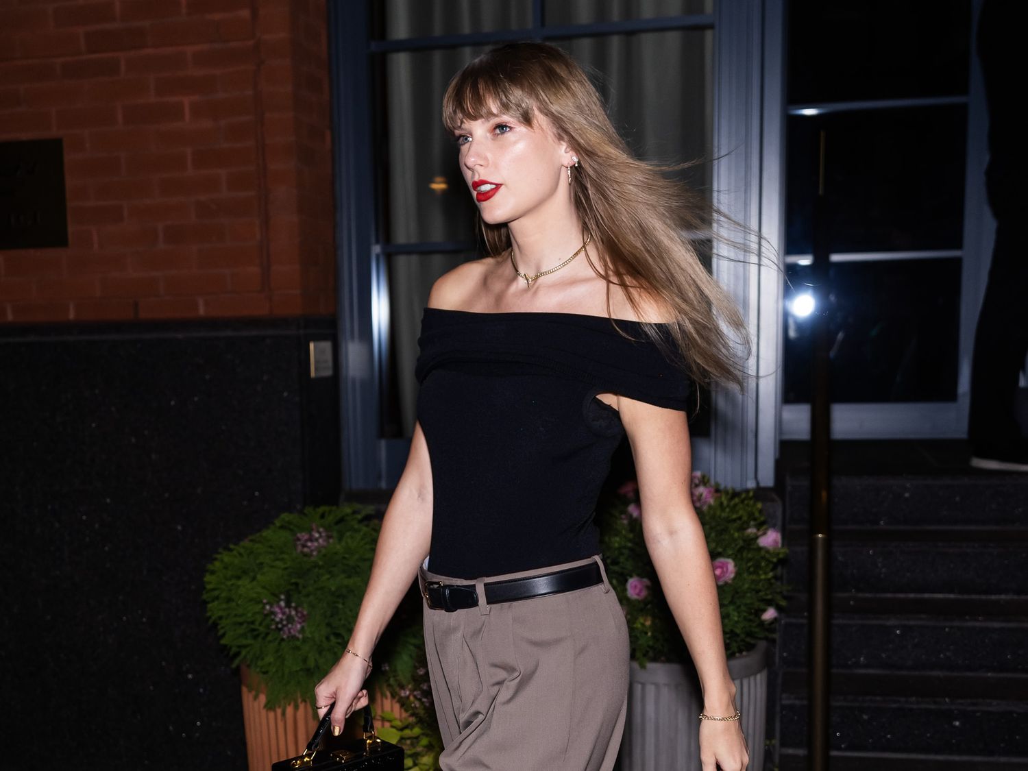 Taylor Belt: How to Style It for Different Occasions?