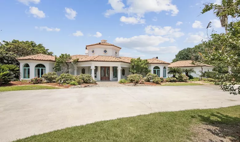 Check Out Dustin Poirier House: Where He Lives