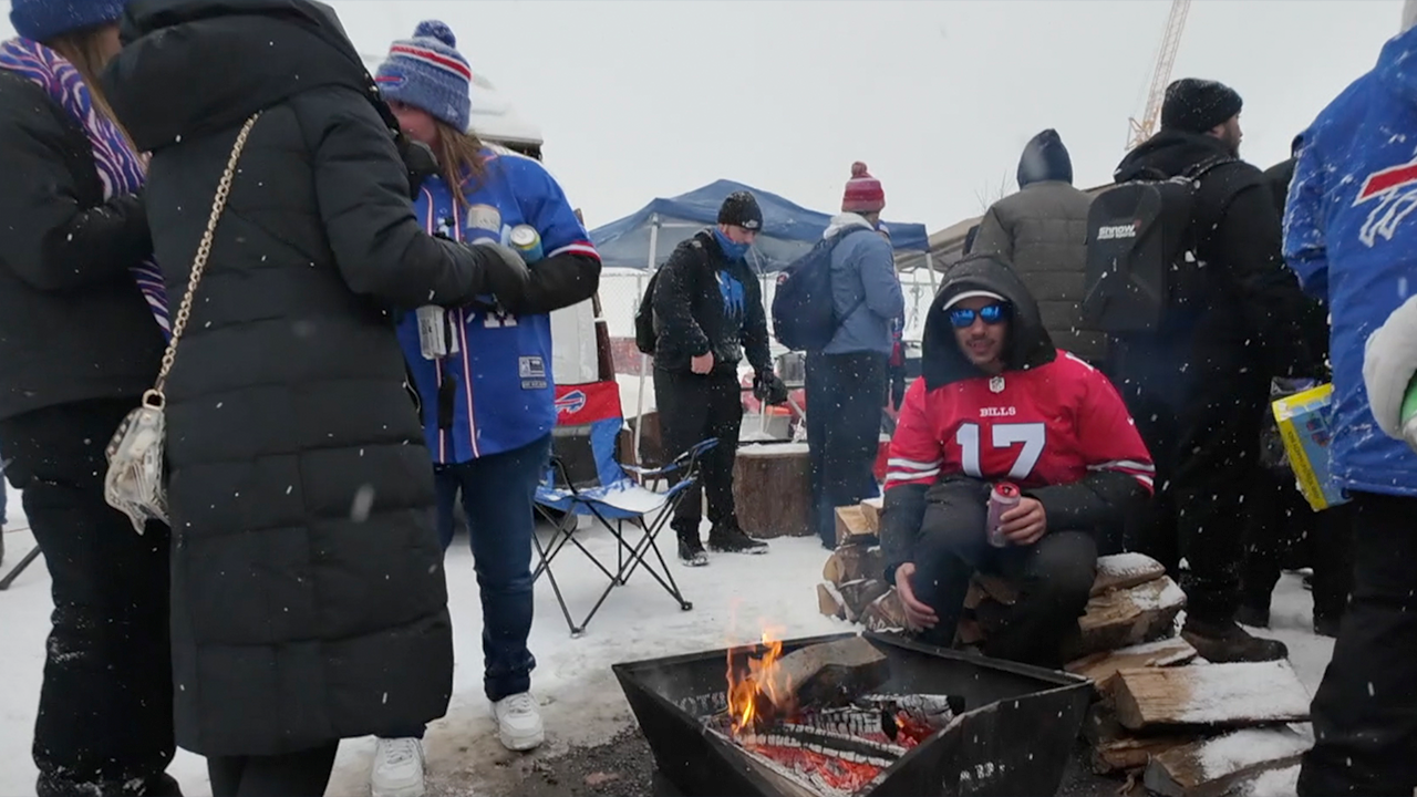 Temperature for Bills Game: Freezing? Stay Warm with These Game Day Tips!