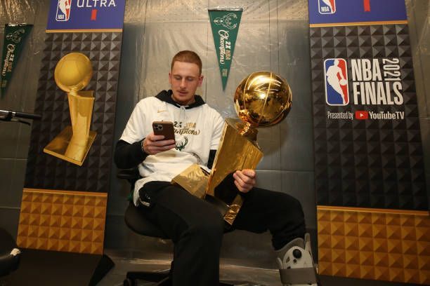 How many rings does Donte DiVincenzo have? Check out his NBA championship count!