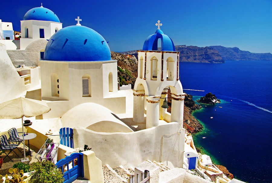 Planning a Trip? Greece vs Cyprus: A Simple Guide to Help You Choose.