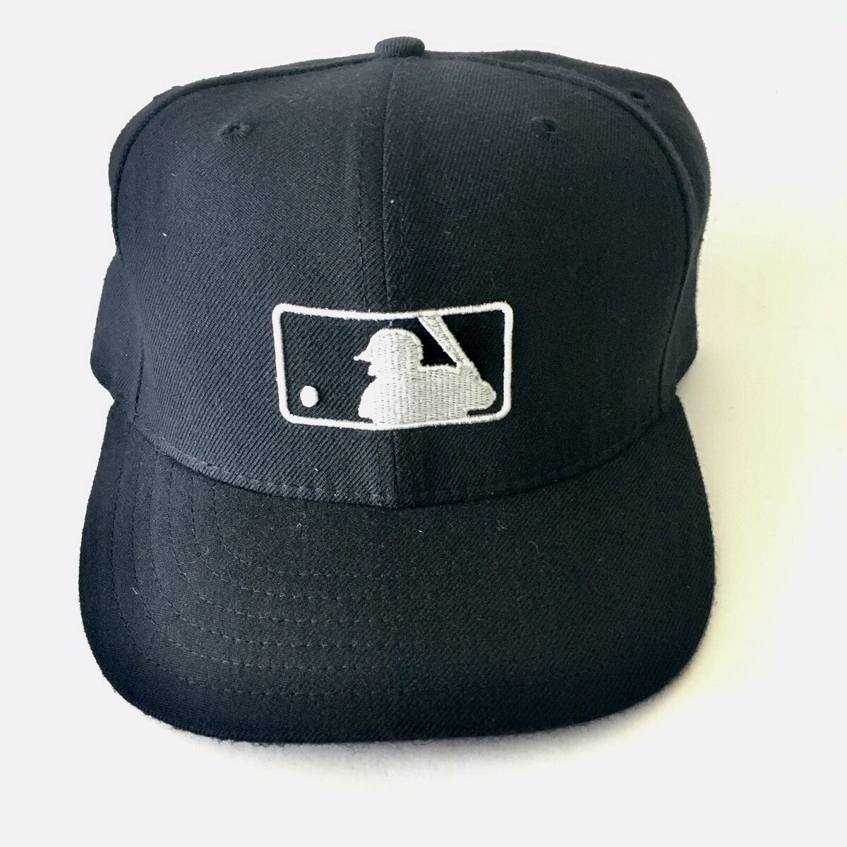 Need New Era Umpire Hats? Tips to Buy Online