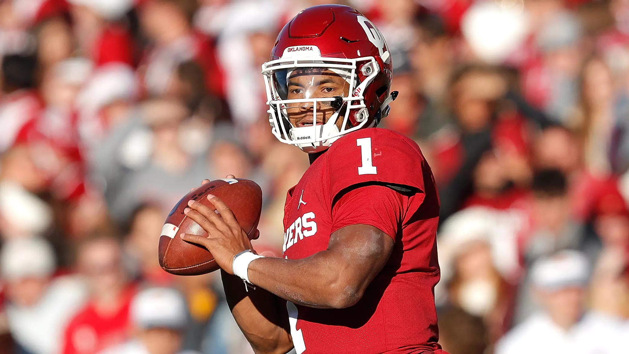 Oklahoma Football Heisman Winners: Ranking the Best Sooners to Win the Award.