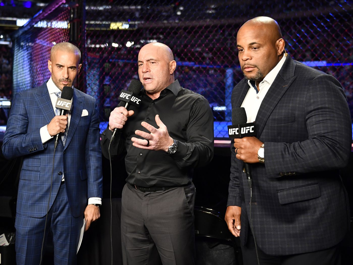 Why Joe Rogan Is the Best UFC Commentator Out There (And Why Other Commentators Envy Him)