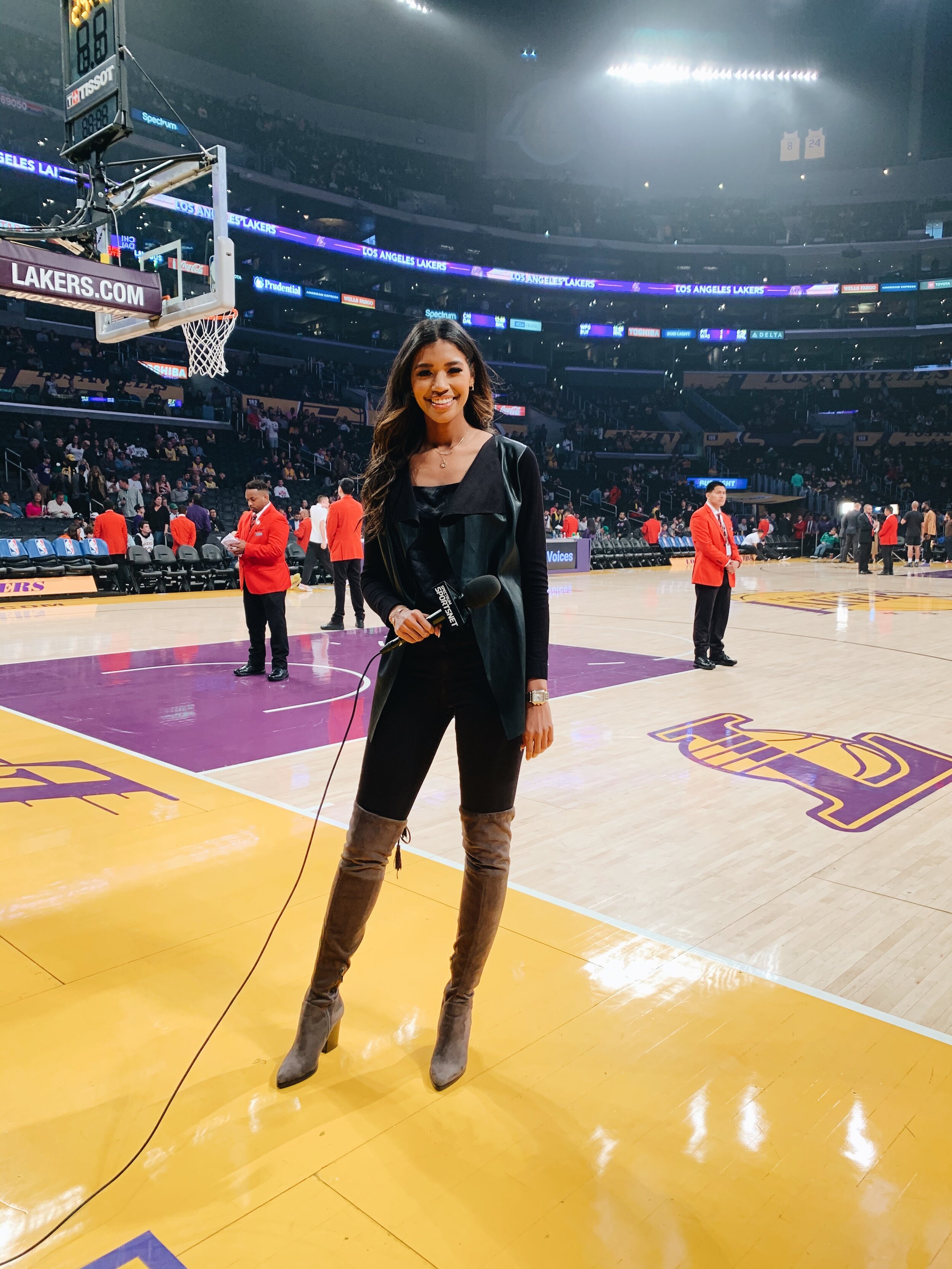 How tall is Kirsten Watson? Discover the height of the Spectrum SportsNet LA reporter.